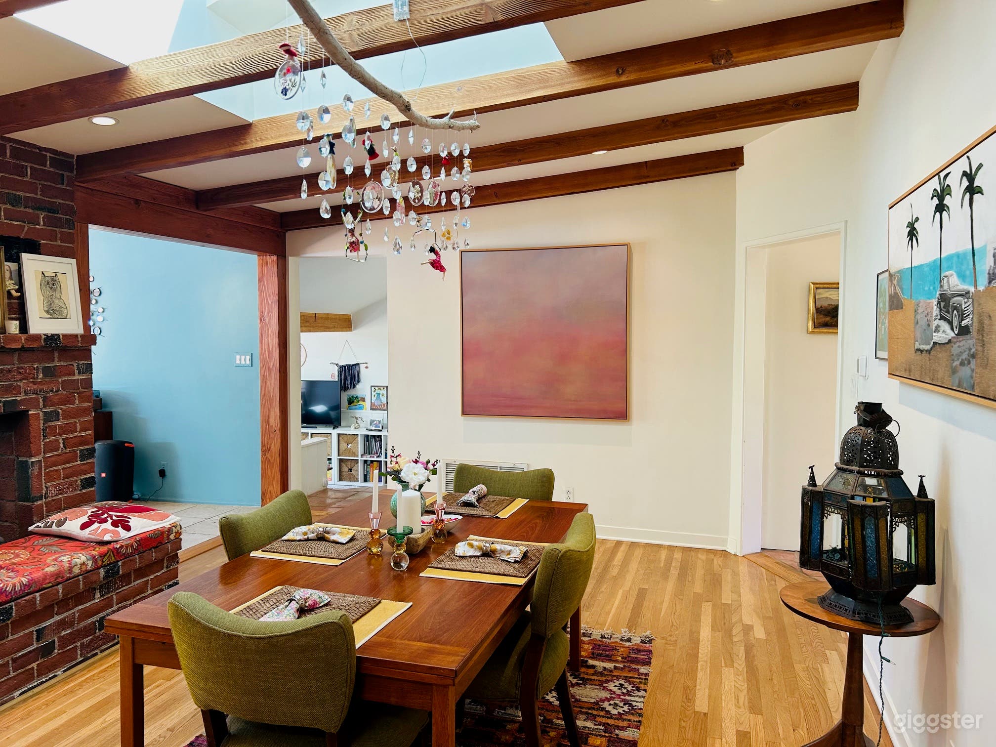 Open plan dining room and lounge