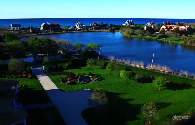  Magnificent Multi-Acre Backyard 