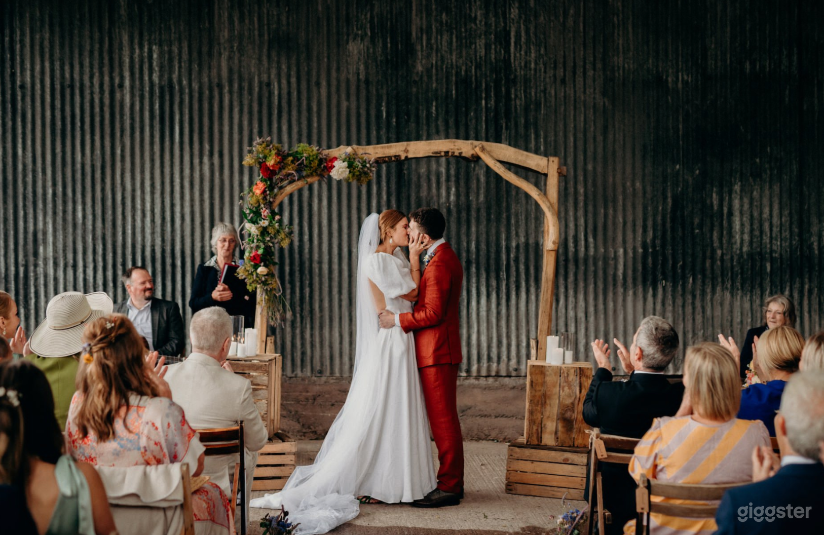 Lower House and Farm Photo 3