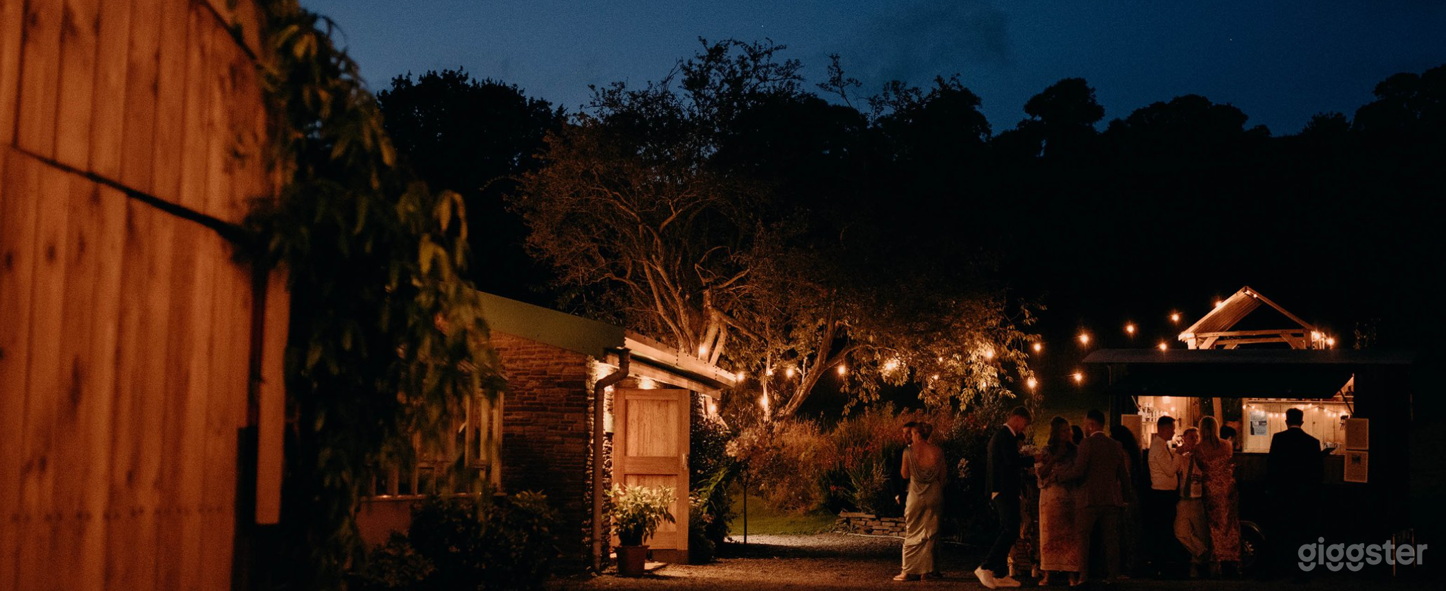 Lower House and Farm Photo 2