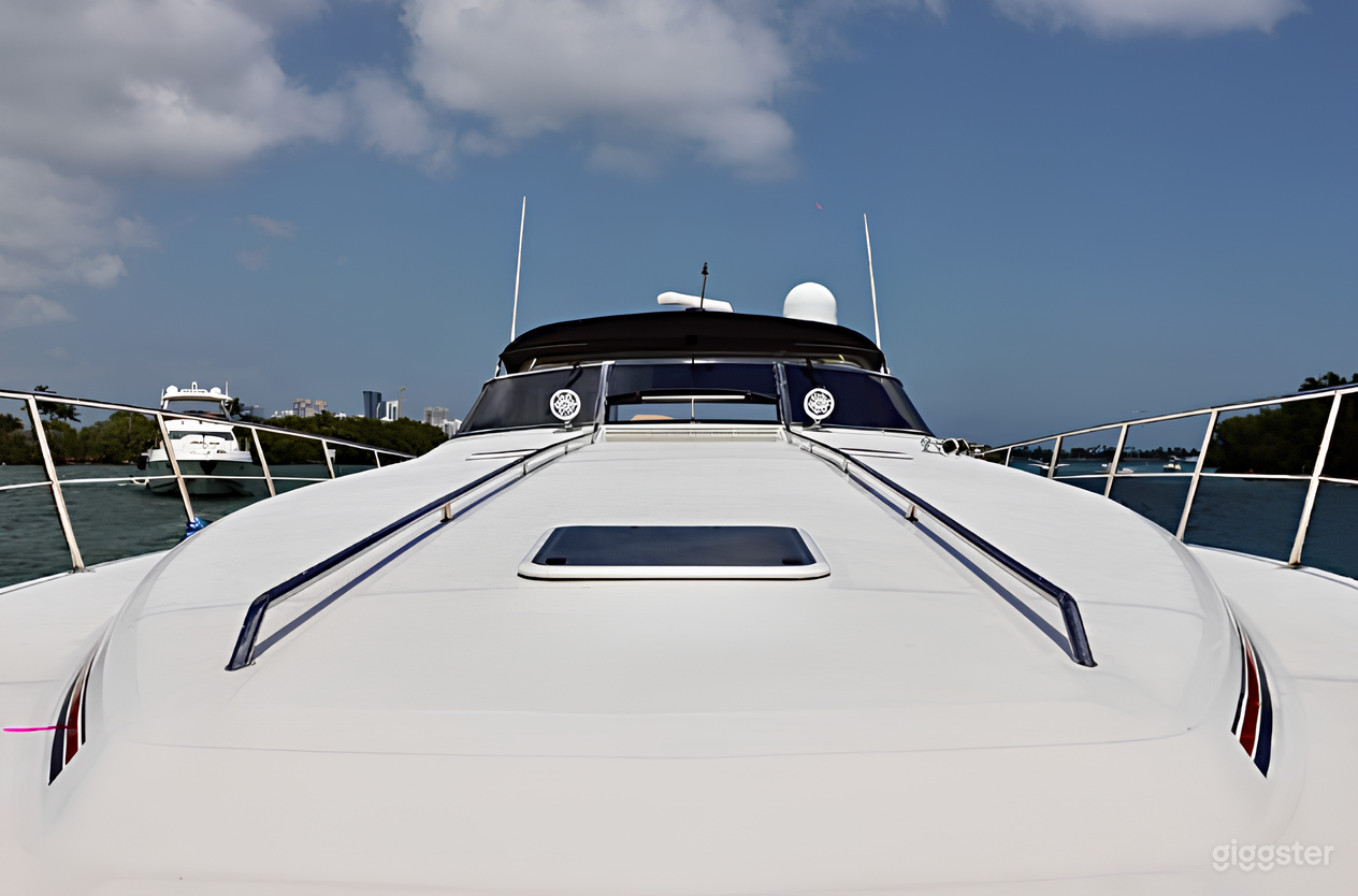Sea Ray 50” Yacht Photo 3