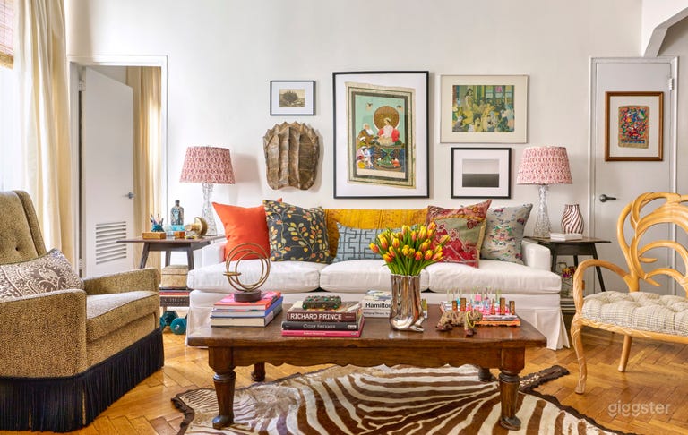  Artful One-Bedroom Escape 