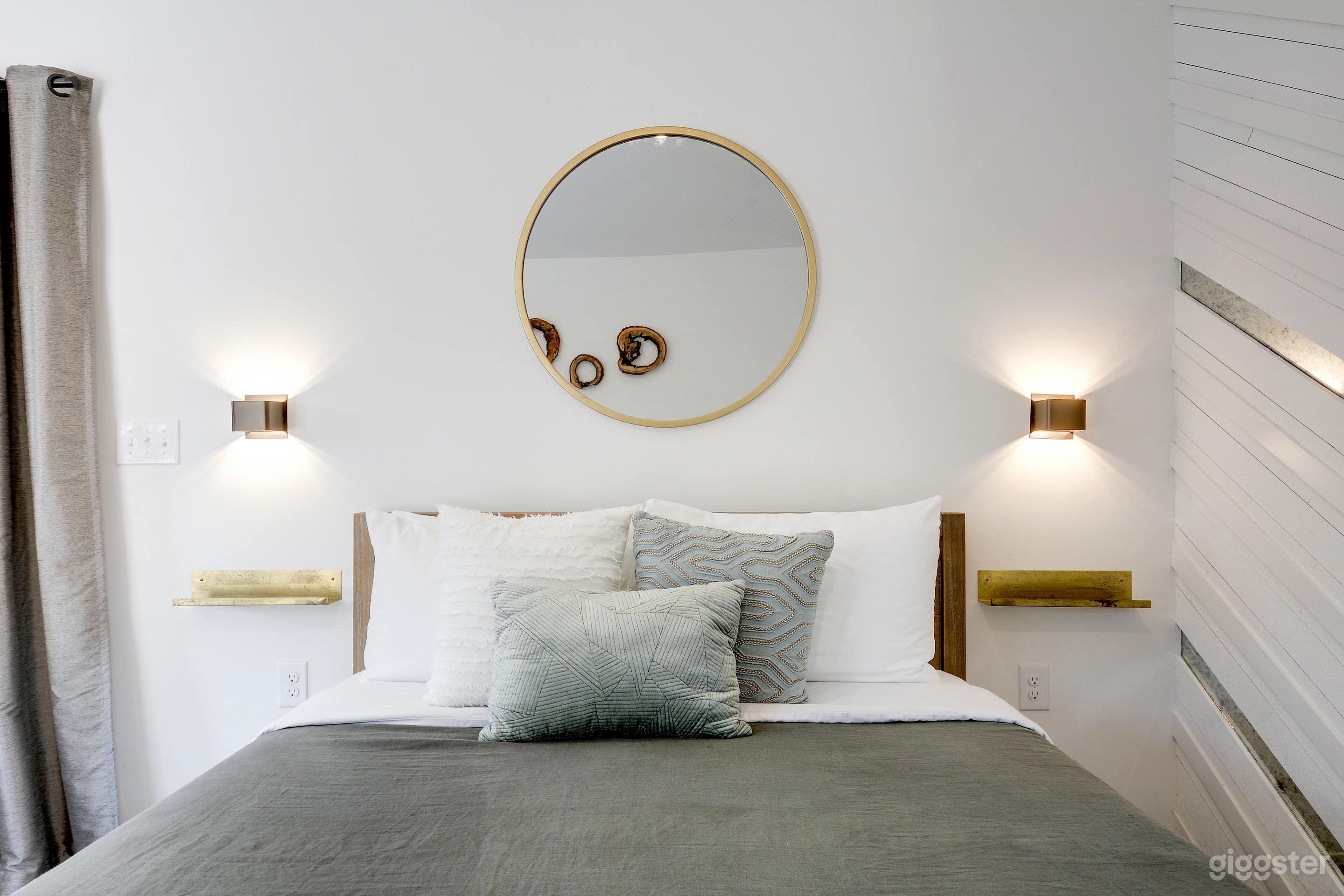 Courtyard Cabin in Dripping Springs Photo 4