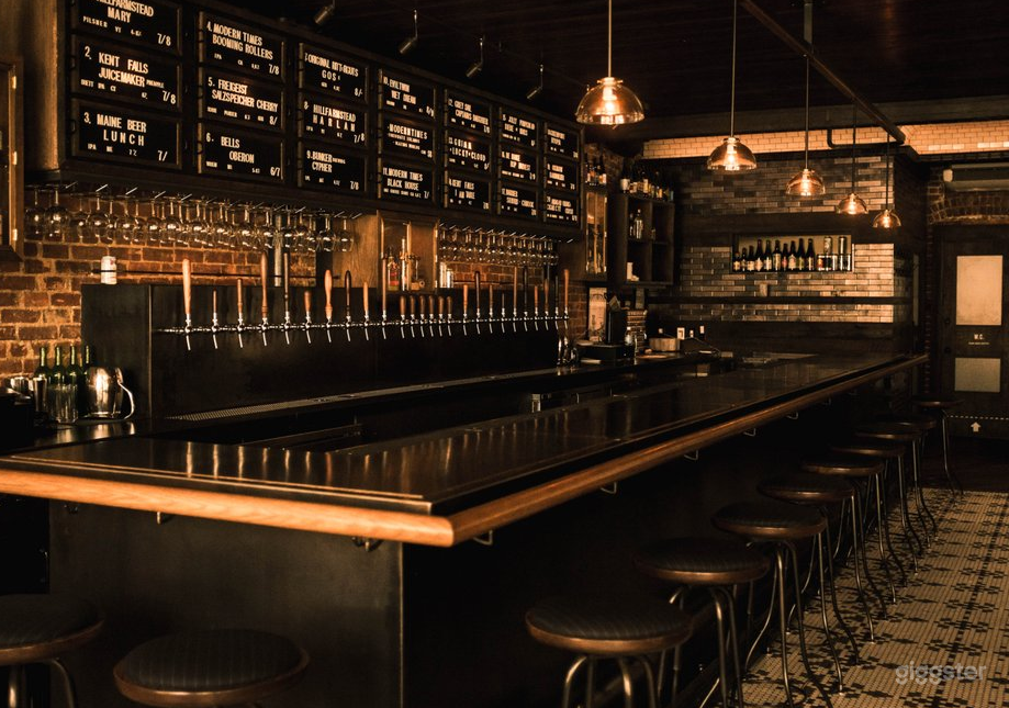 Spectacular Bar Known with Cool Craft Beers in NYC Photo 1