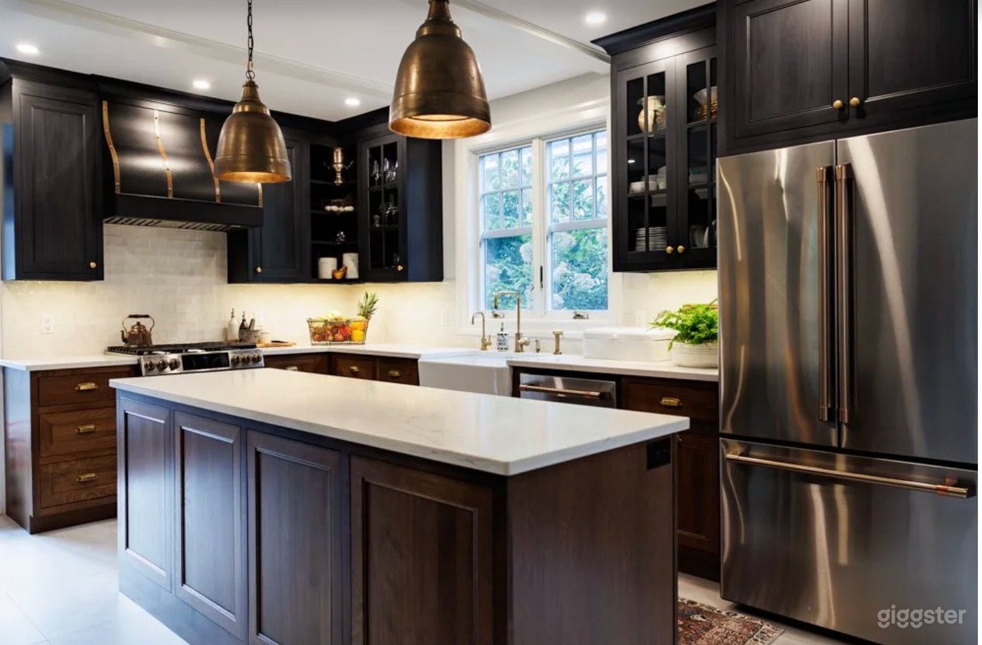 Quintessential Maplewood Suburban Home with Elevated Touches Photo 2