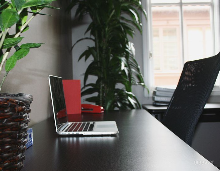 Windowed Office Space Photo 2