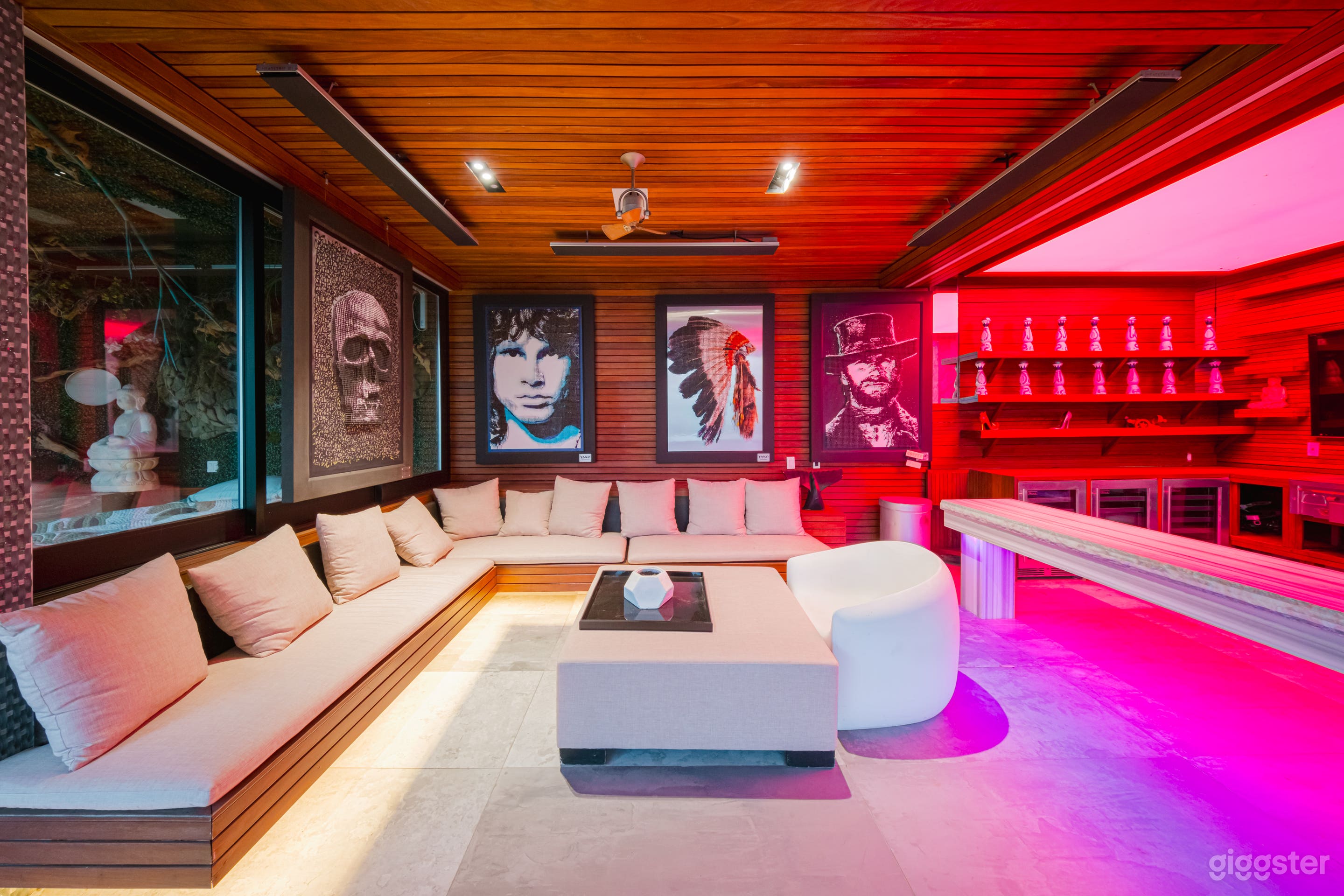 MODERN ZEN LUXE IN THE HILLS Photo 2