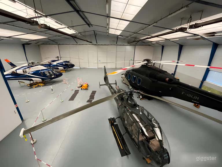  Hangar à louer – Espace moderne et polyvalent 