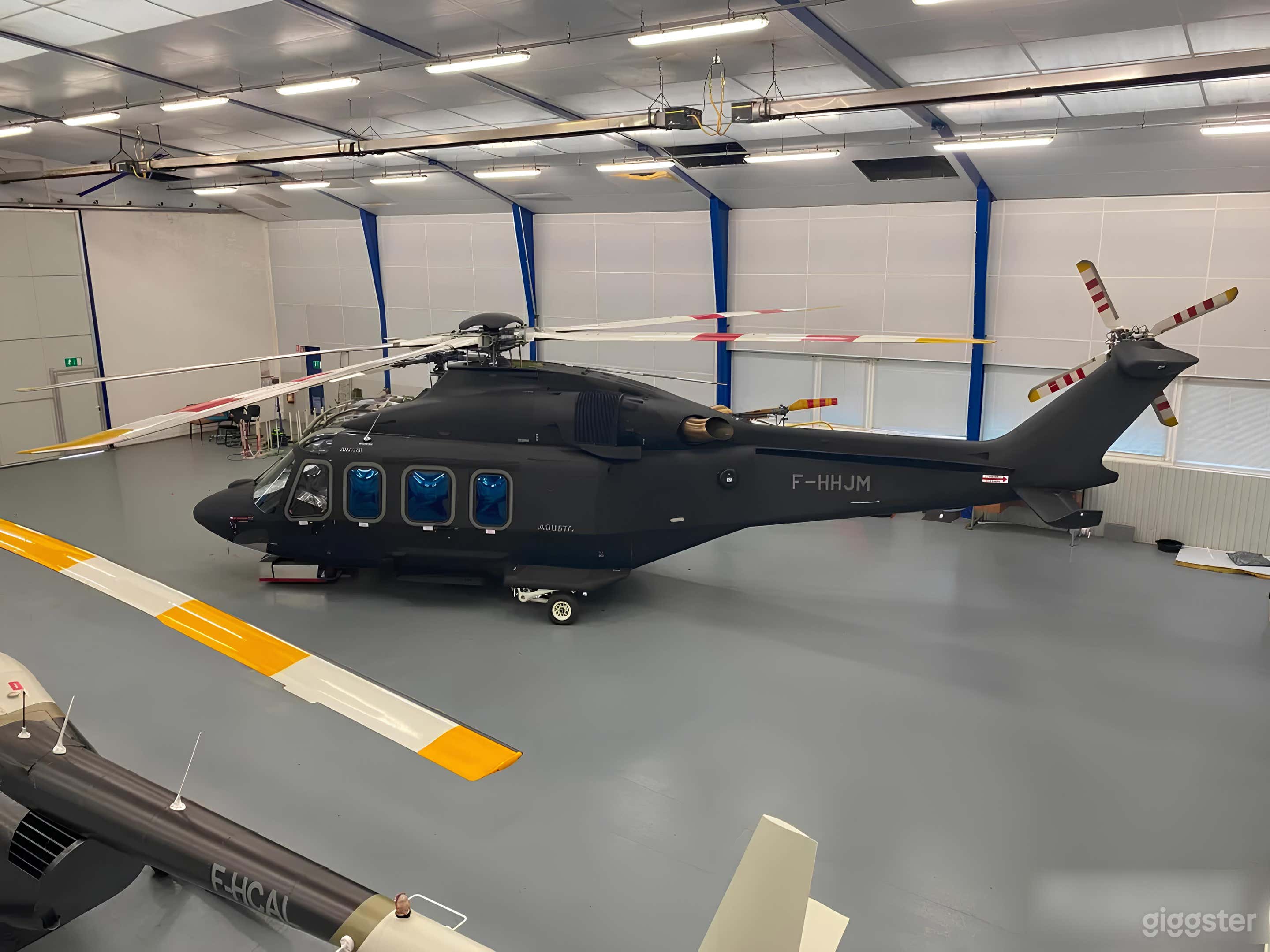 Photo de Hangar à louer – Espace moderne et polyvalent 3