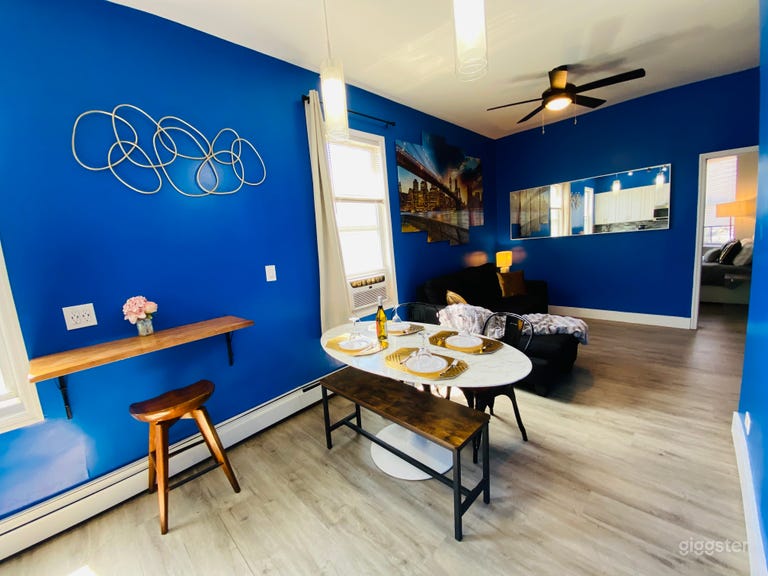  The Cool Blue Luxurious Space 