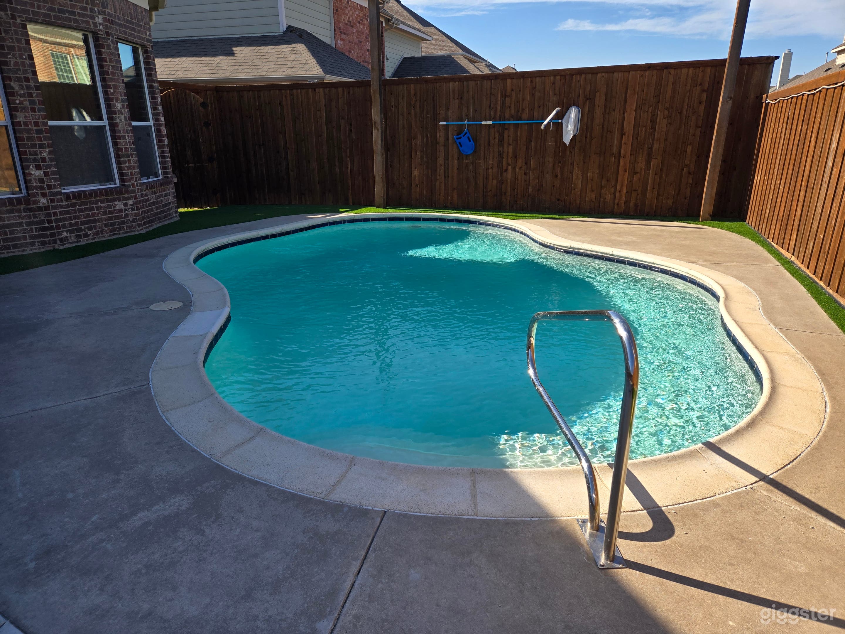 Private Backyard Pool Photo 3