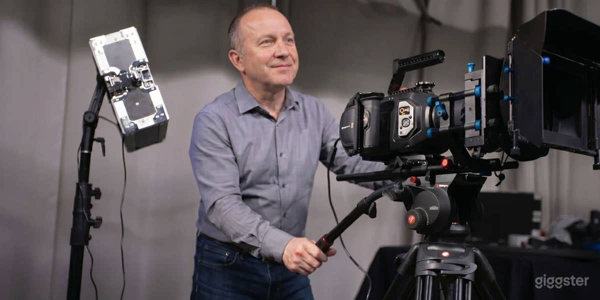 B2B Content Batching Studio: Multi-Cam Video & Podcast Hub Photo 3