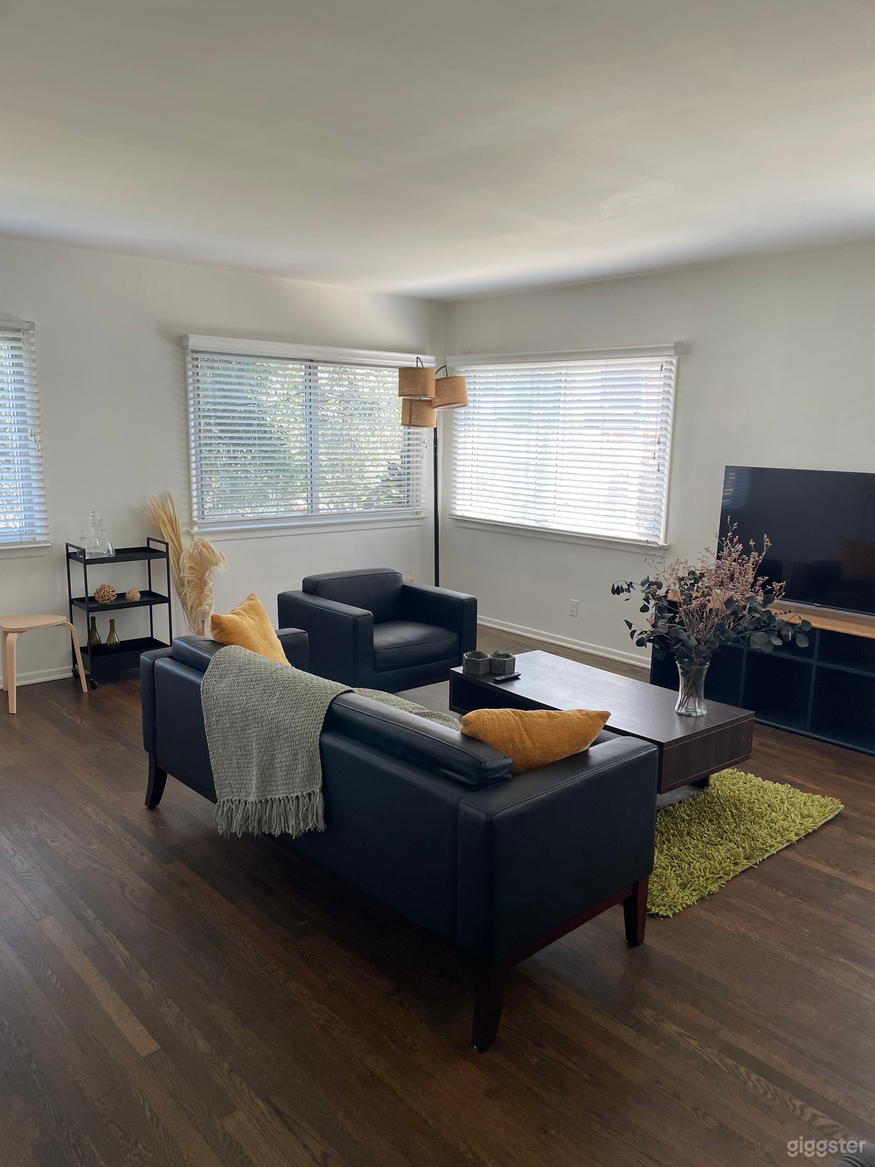 Vintage Apartment Building Photo 1