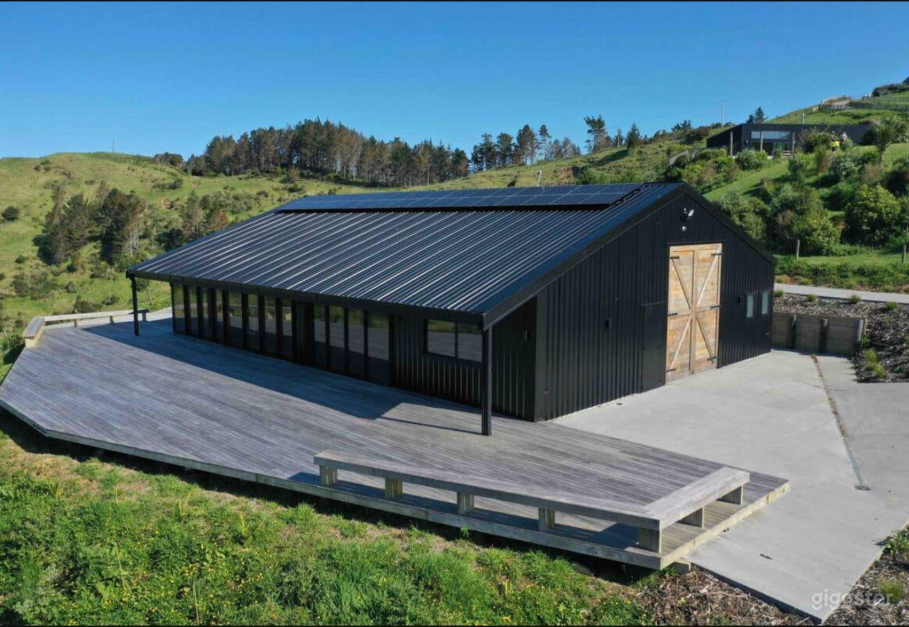 TOP OF THE WORLD Photo 2