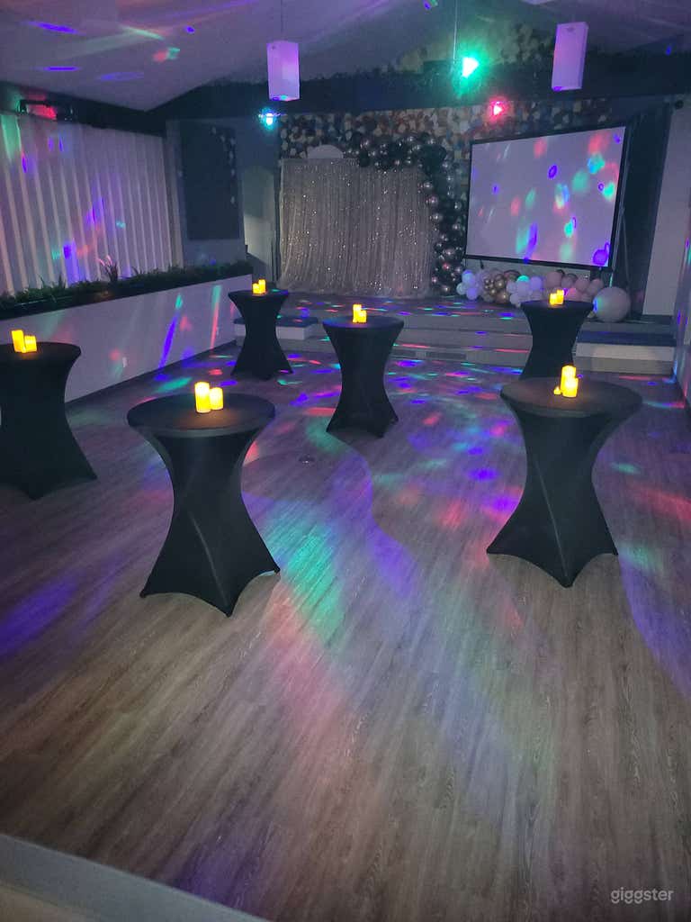  Beautiful Hall For Big Events  