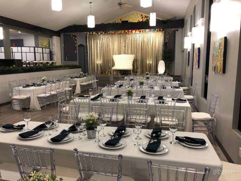  Beautiful Hall For Big Events  