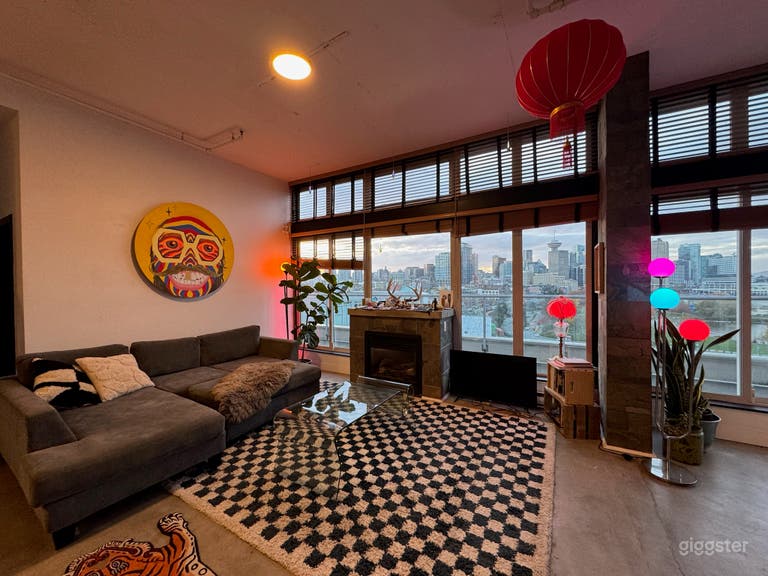  Palace Penthouse Glorious City and Ocean View 