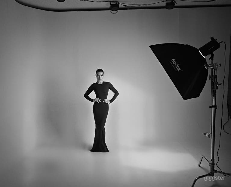  Creative Studio for Content Creation 