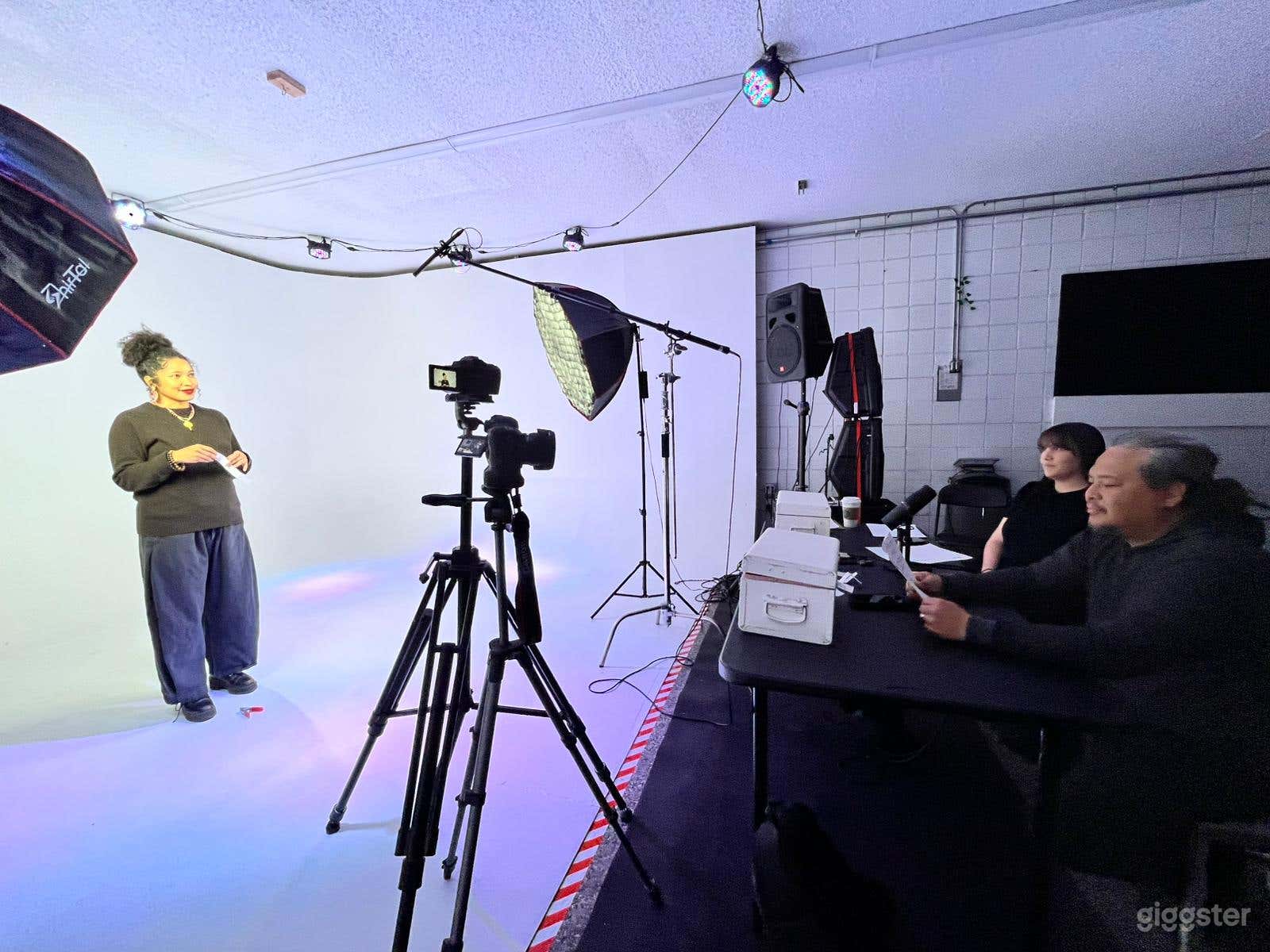 Studio B - During a casting show