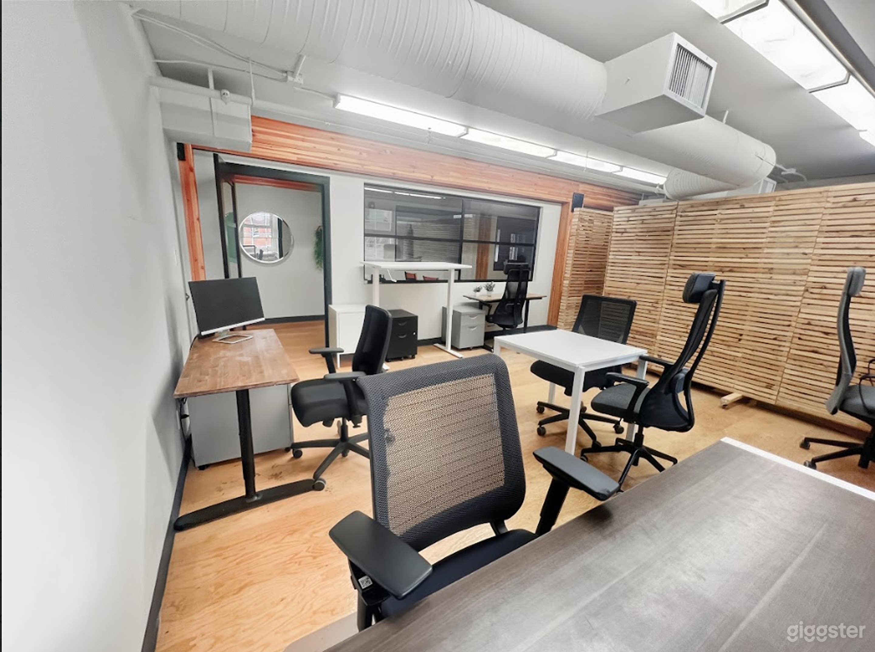 123 Sq Ft Office Space Photo 2