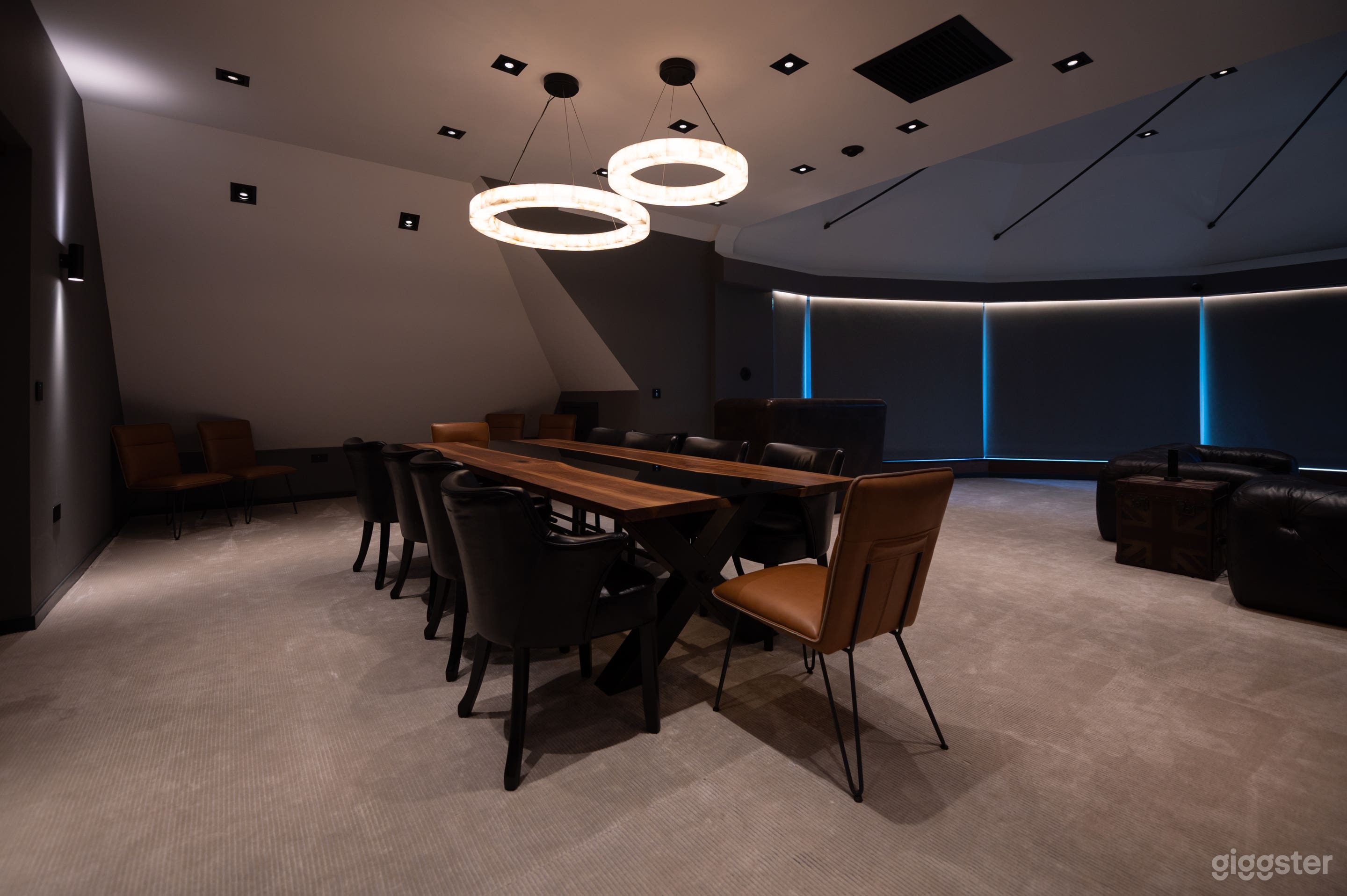 Presidential Penthouse Photo 4