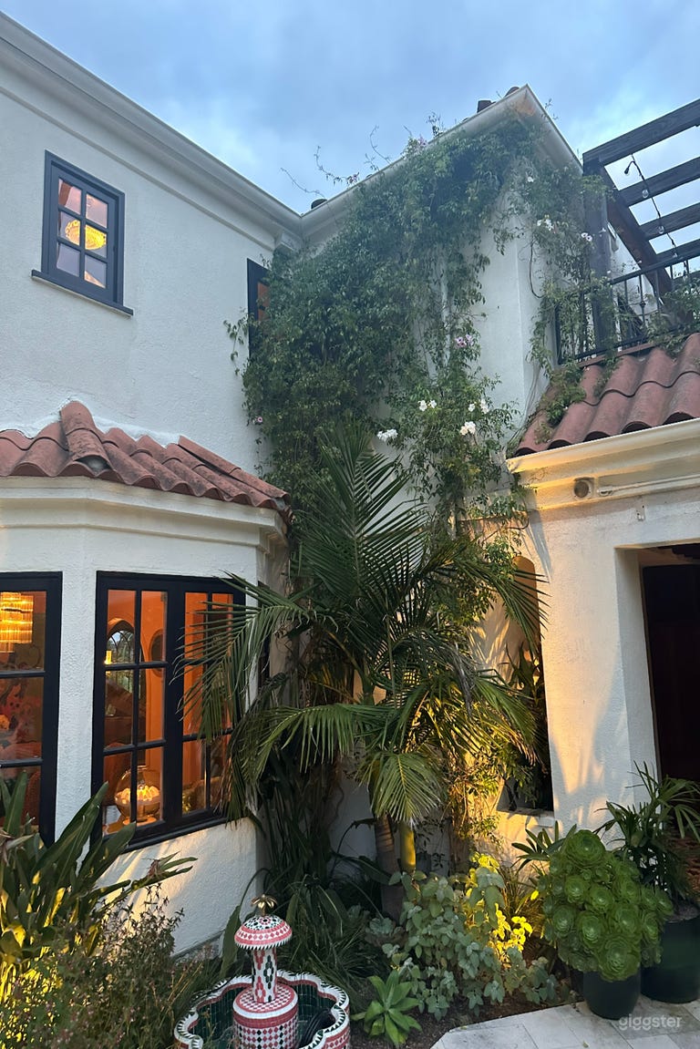  VILLA ESPAGNOLE VINTAGE AVEC CHARME MAXIMALISTE 