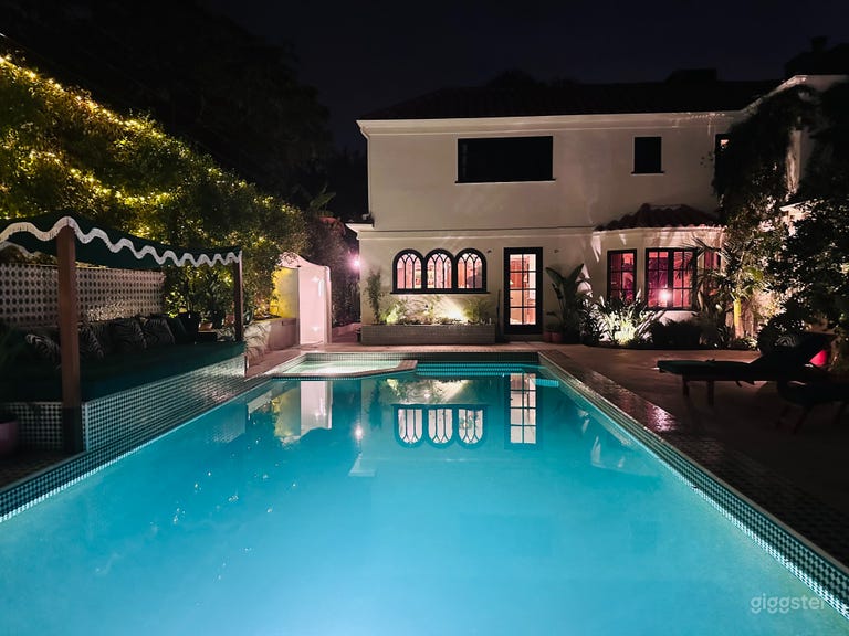  VILLA ESPAGNOLE VINTAGE AVEC CHARME MAXIMALISTE 