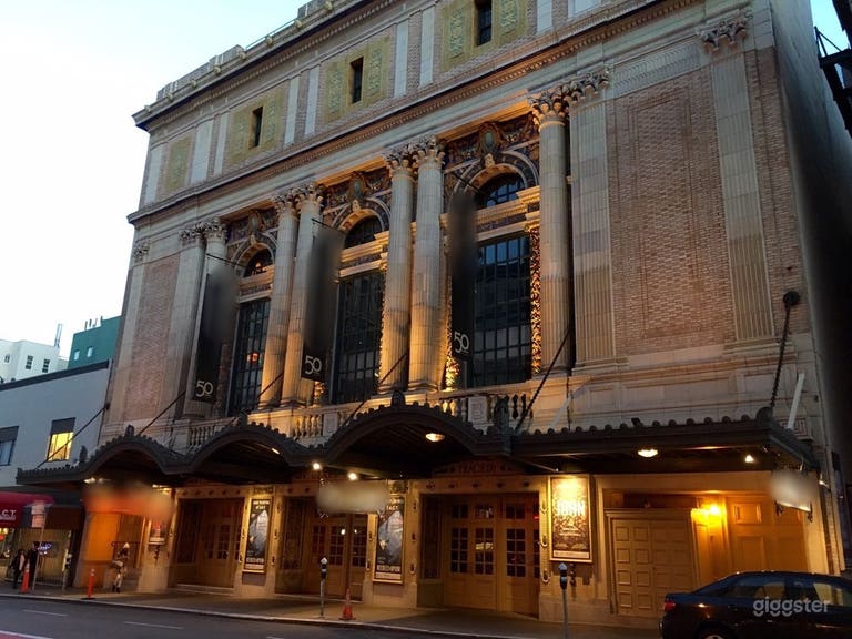  Private Cabaret Space 