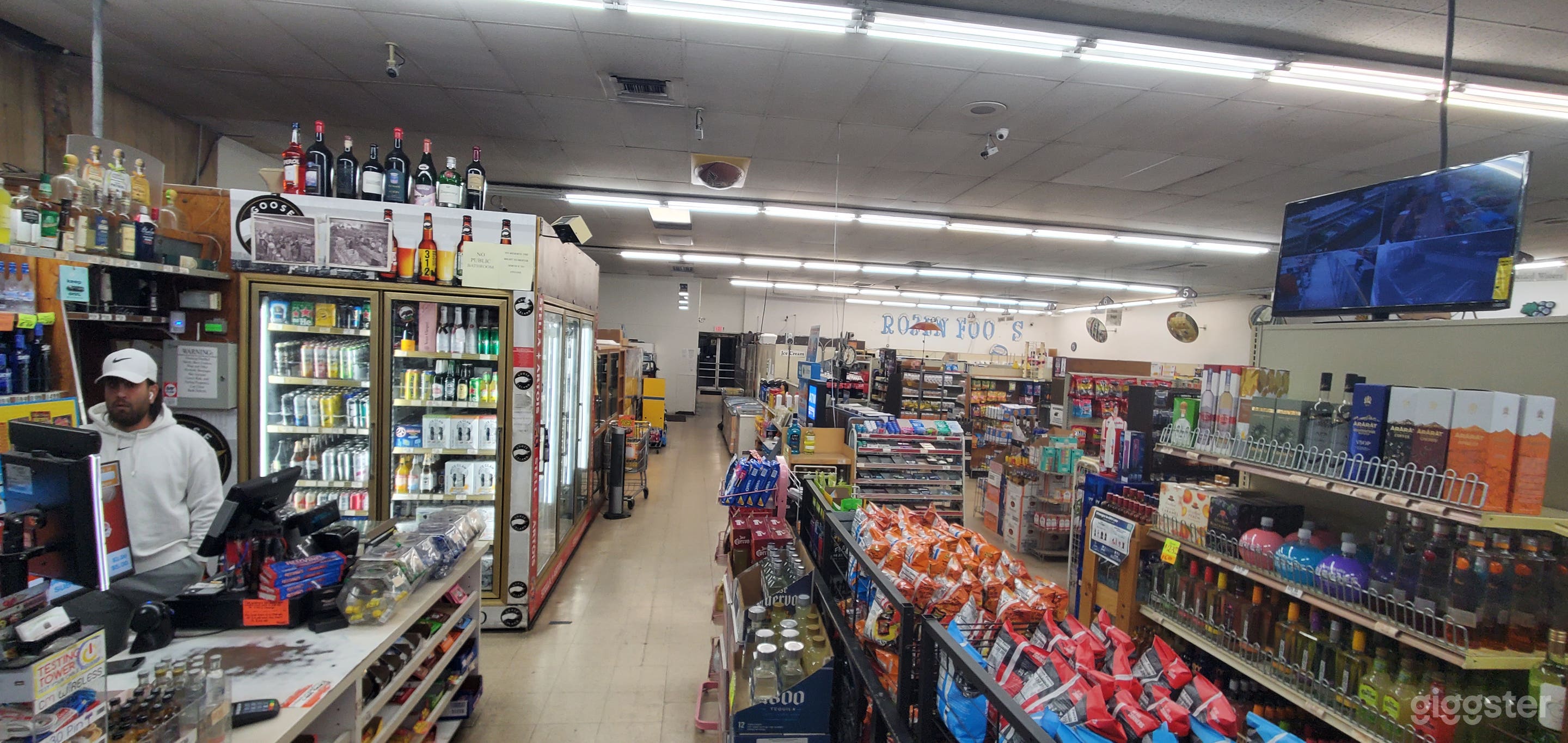 Authentic Food Market (Tujunga Village) Photo 3