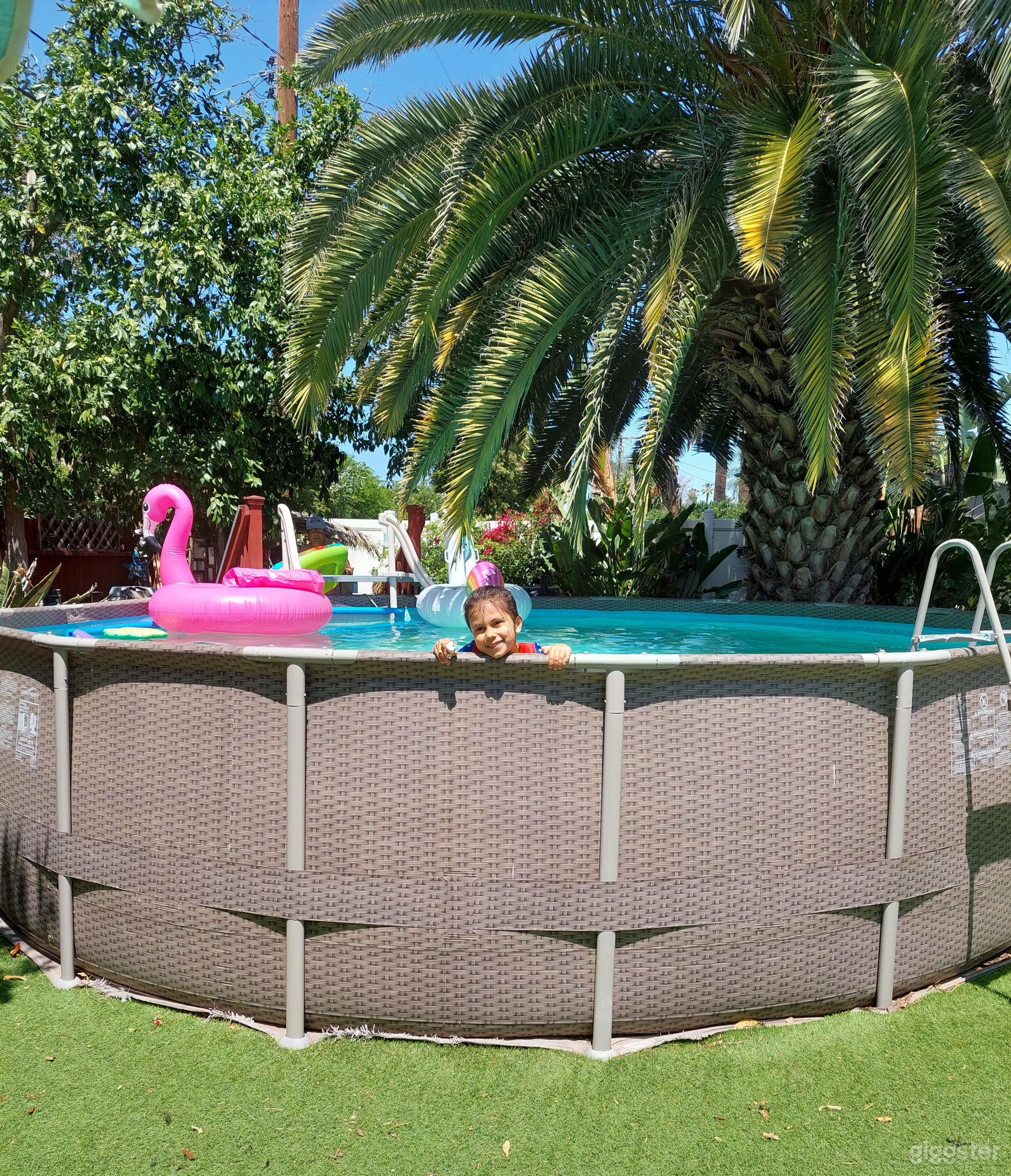 Charming Lake Balboa Pool &amp; Spacious Yard Retreat Photo 2