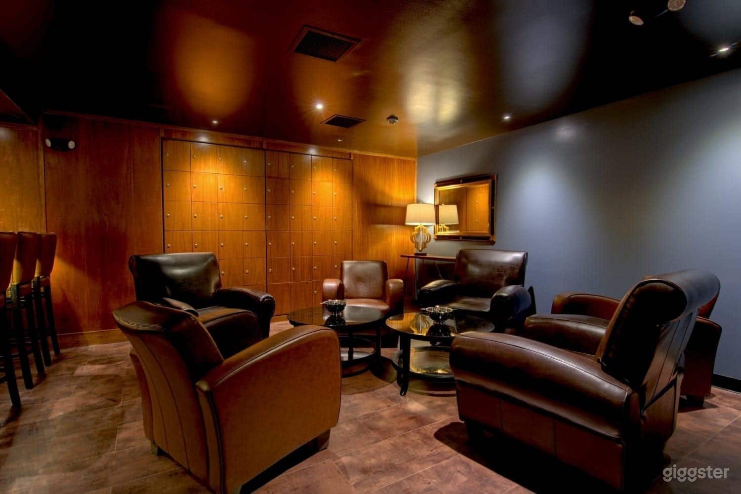 Slow Burn Cigar Cocktail Lounge Photo 3
