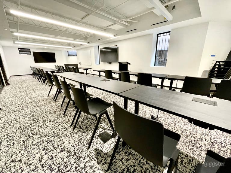  Duke Ellington Meeting Room 