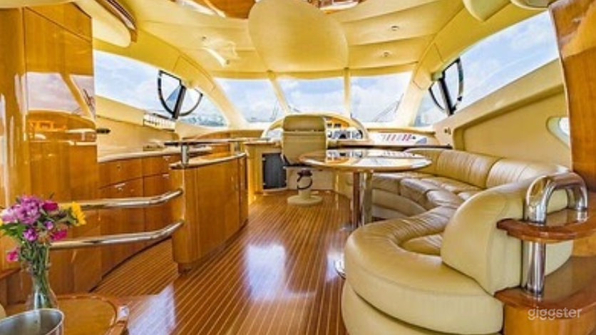 Top-Notch 55FT AZIMUT RR Party Yacht Space Events Photo 1