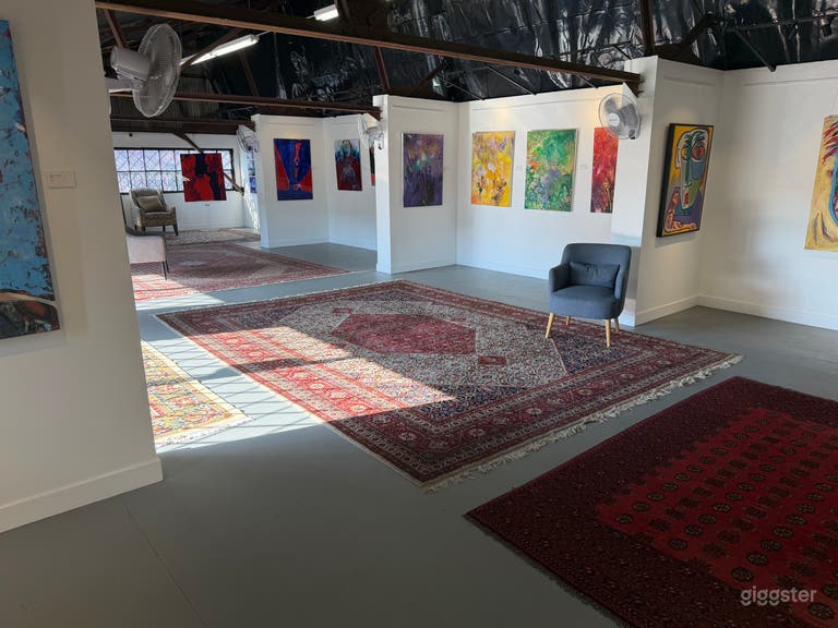  Beautiful Gallery in the Arts District 