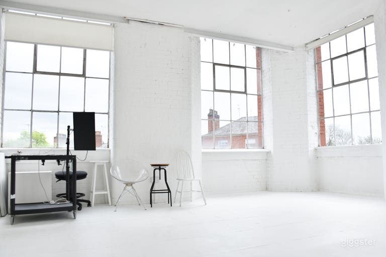  Natual Light Photography Studio in Manchester 