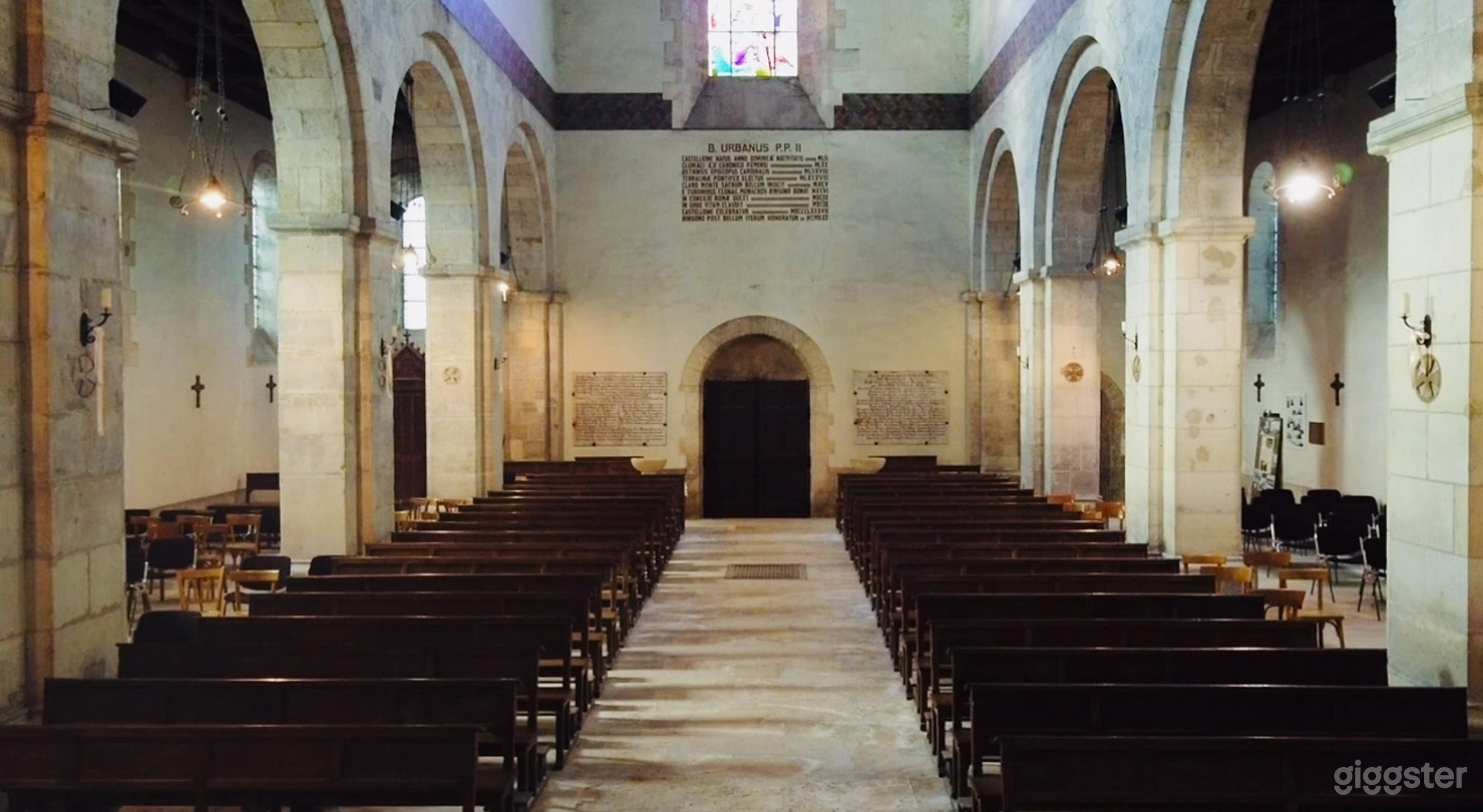 Photo de Église historique au cœur d’un domaine d’exception 4