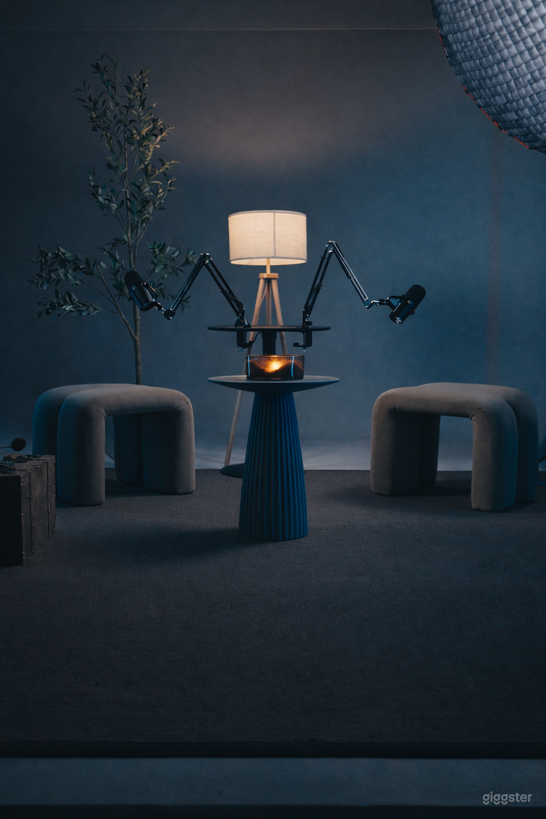  Versatile Studio OneSpace | Cyclorama, Podcast, Photoshoots & Equipment for rent 