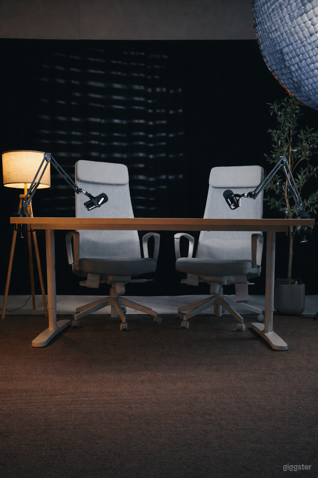 Versatile Studio OneSpace | Cyclorama, Podcast, Photoshoots & Equipment for rent Photo 3