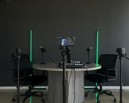 Rent Podcast Studio Near Me | Professional Recording Spaces | Giggster