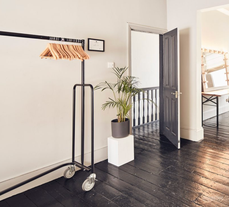  Modern Suite 2 