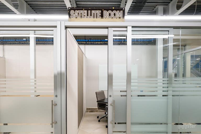  Meeting Room (Satellite Room) 