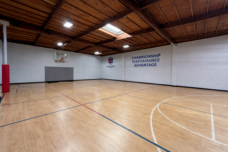  Palestra Moderna Indoor/Campo da Basket/Pallavolo 