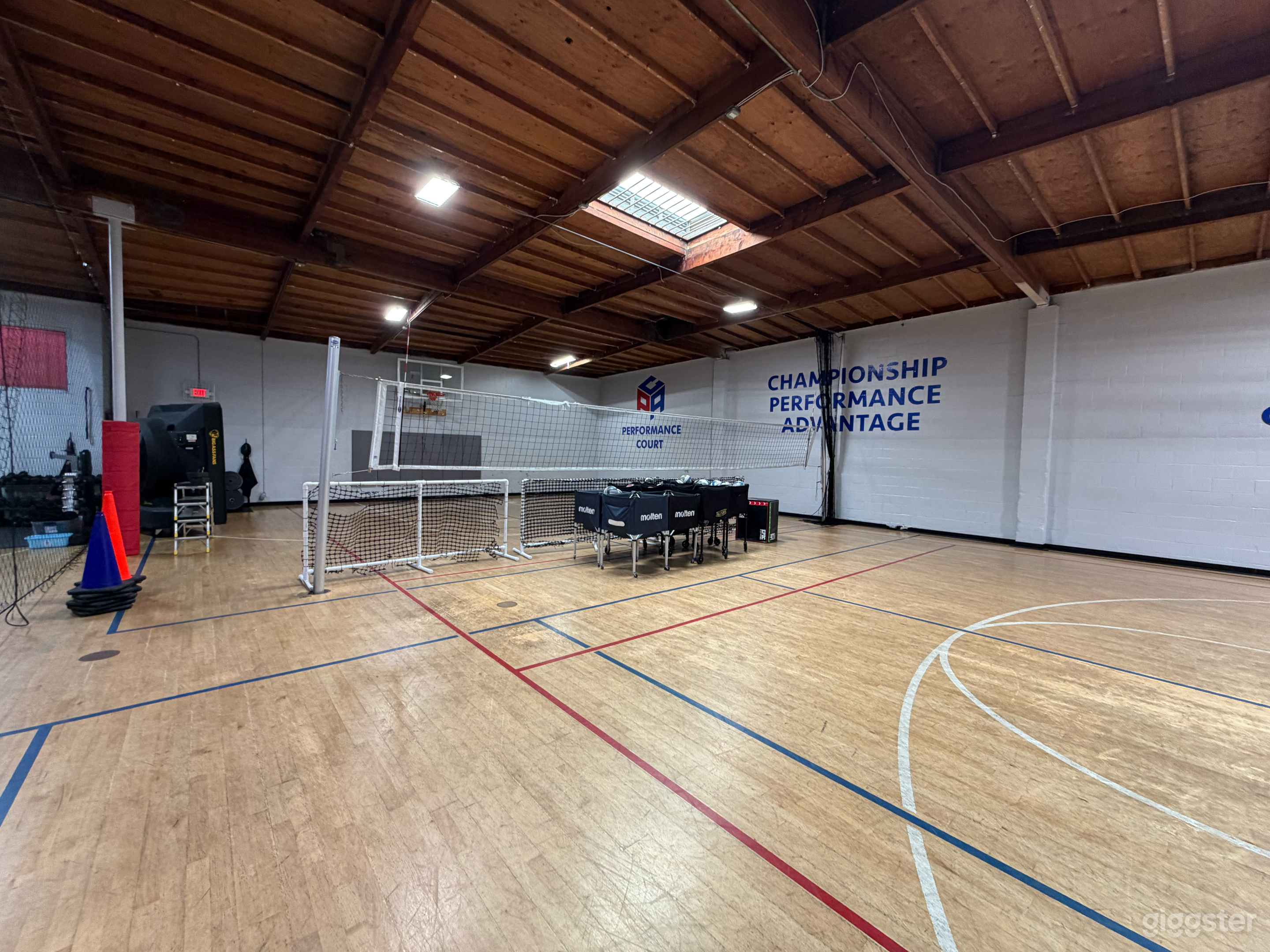 Modern Indoor Gym/Basketball/Volleyball Court Photo 3