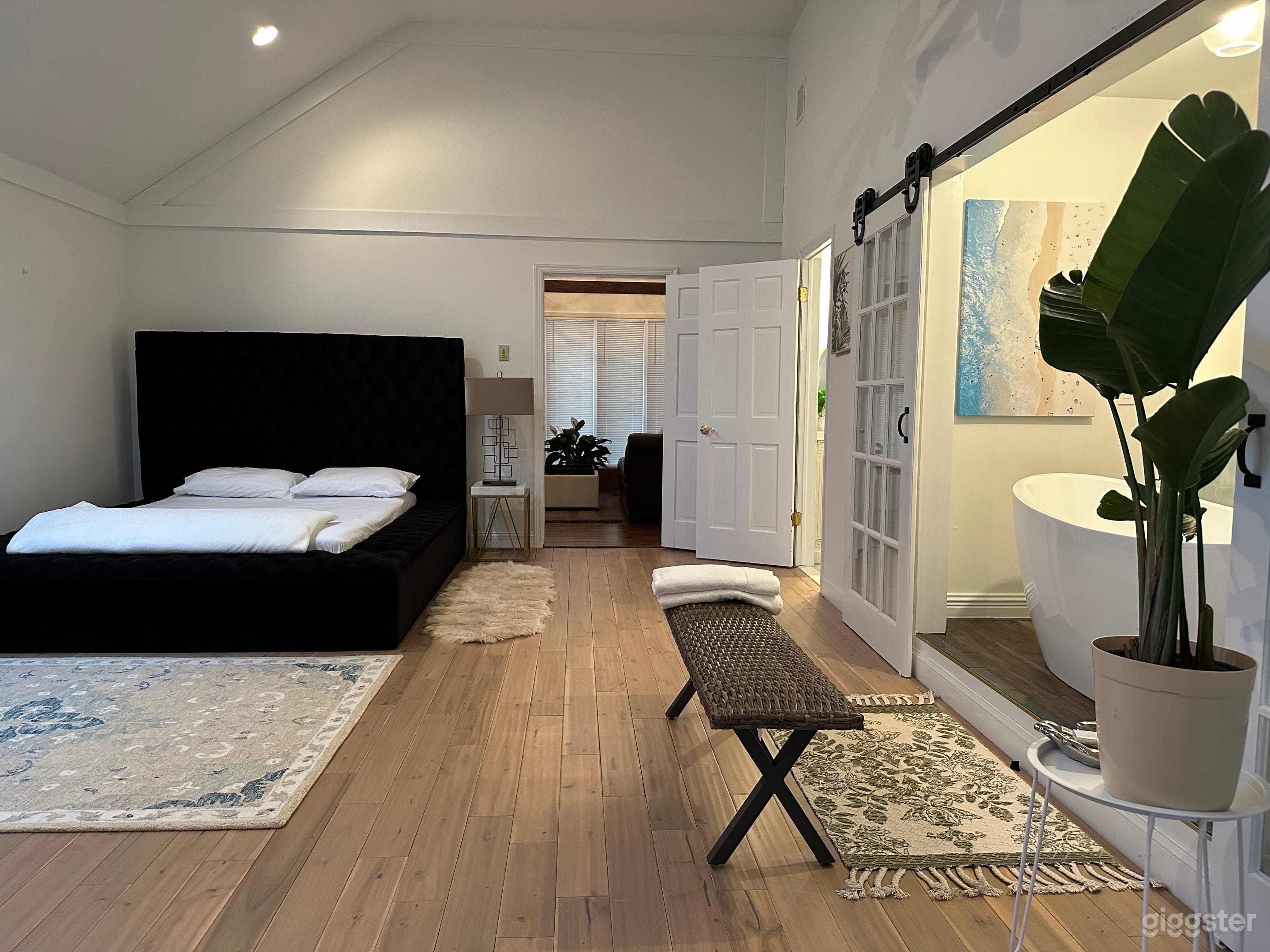 Artists &amp; Creators Work Space  Photo 1