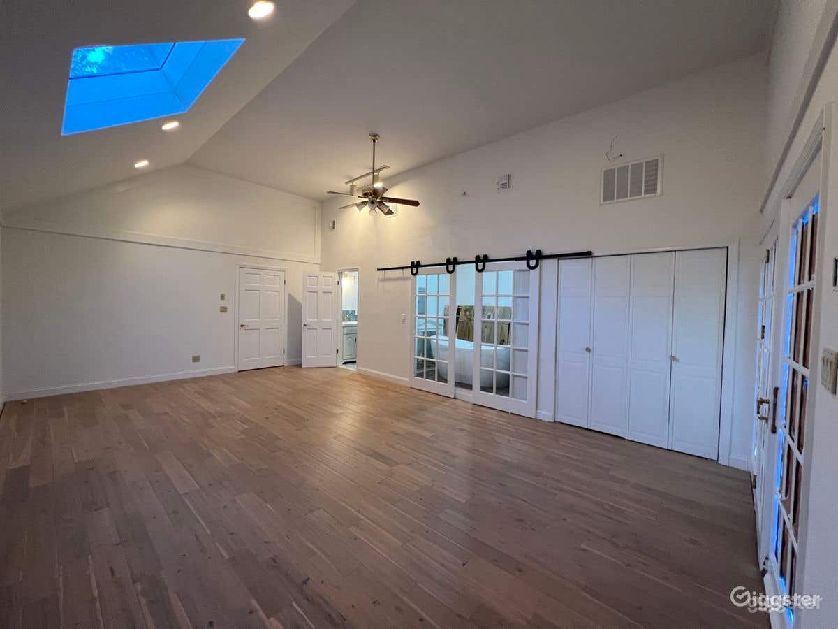 Artists &amp; Creators Work Space  Photo 2