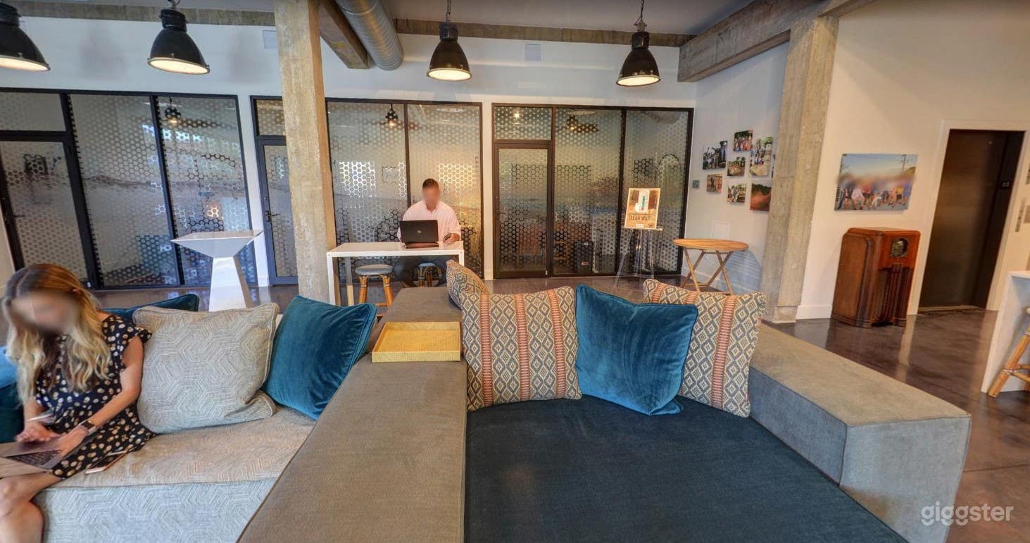 Stunning Downstairs Venue in Fernandina Beach Photo 3