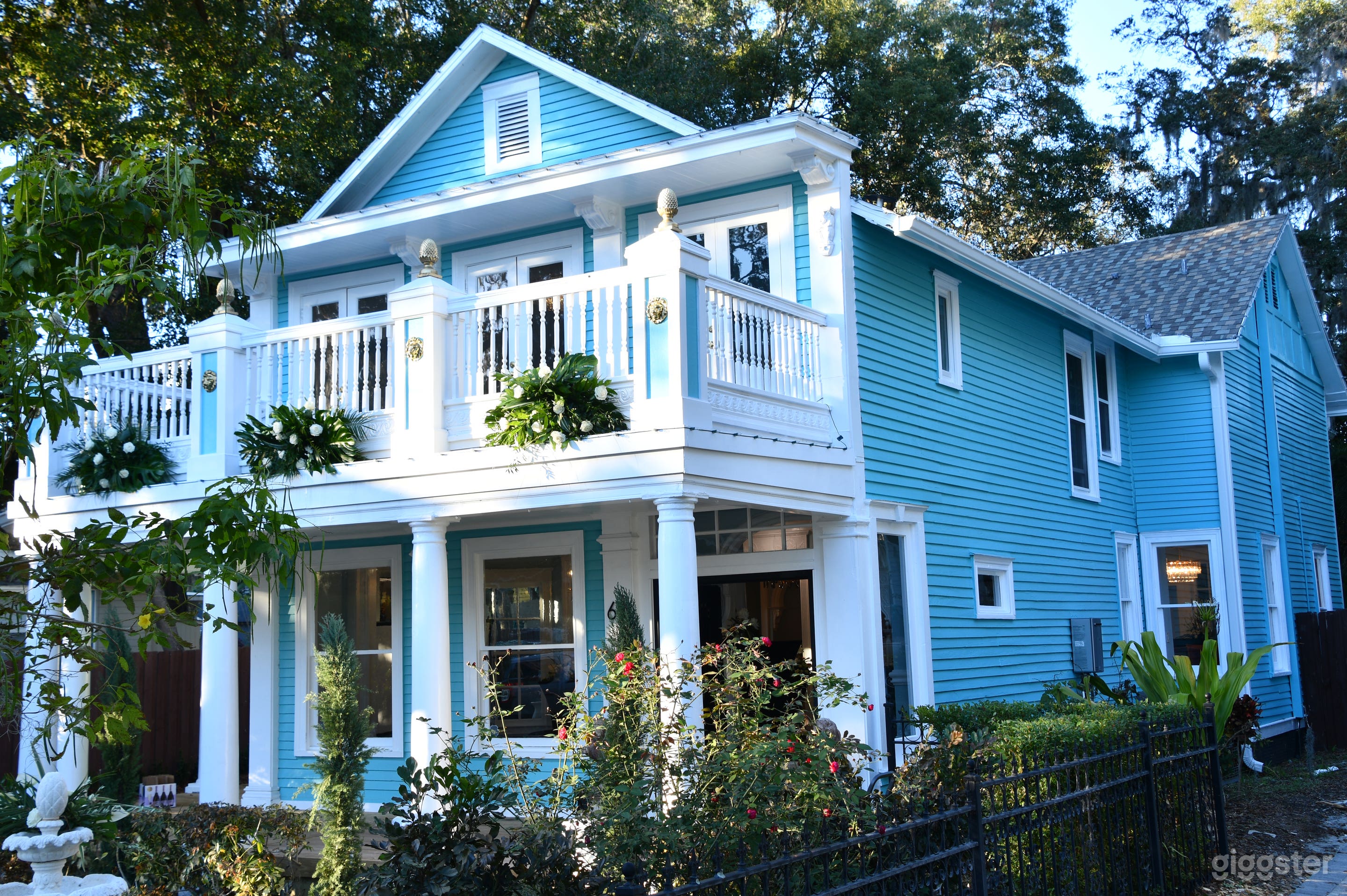 Orlando's #1 Luxury Photo Studio Estate- Wonderland Awaits Photo 2