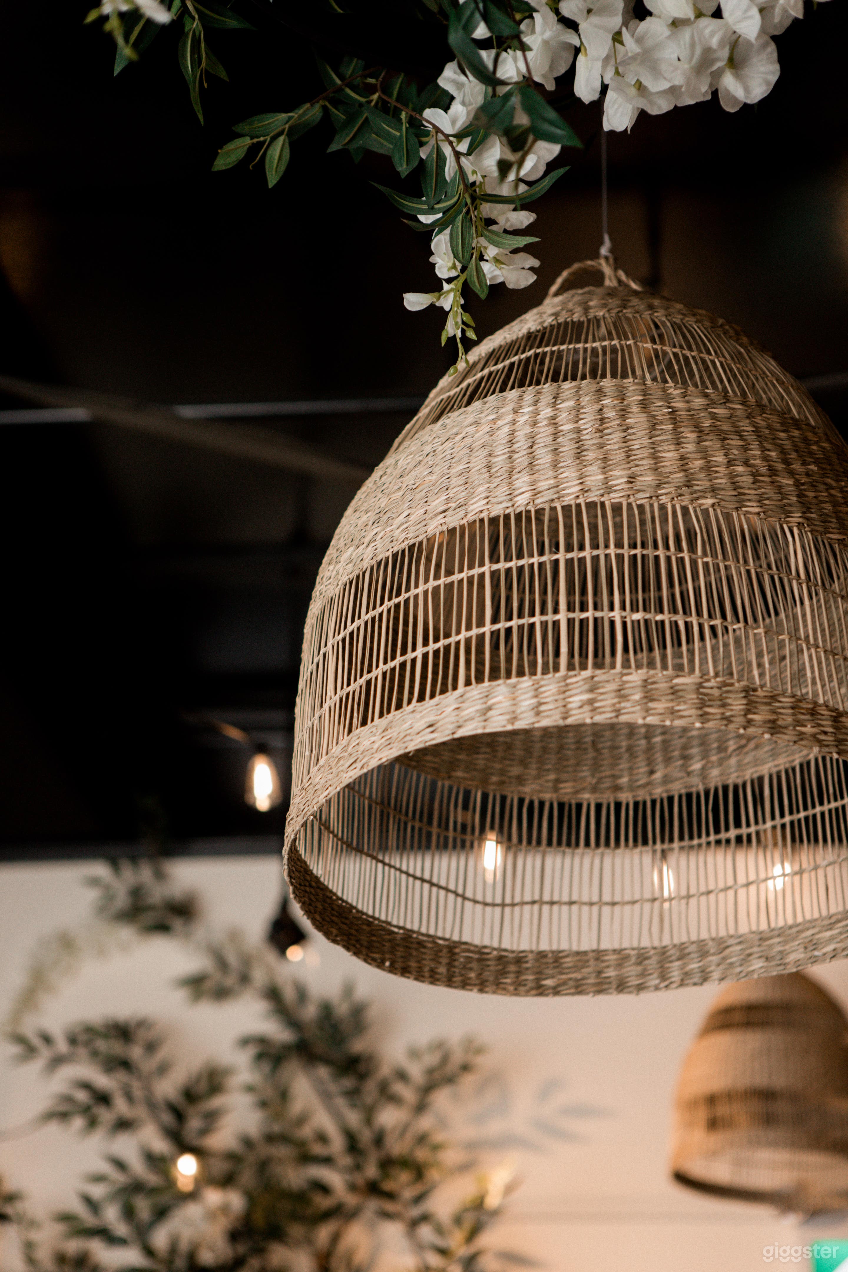 Mediterranean Atmosphere in the Heart of Gastown! Photo 2