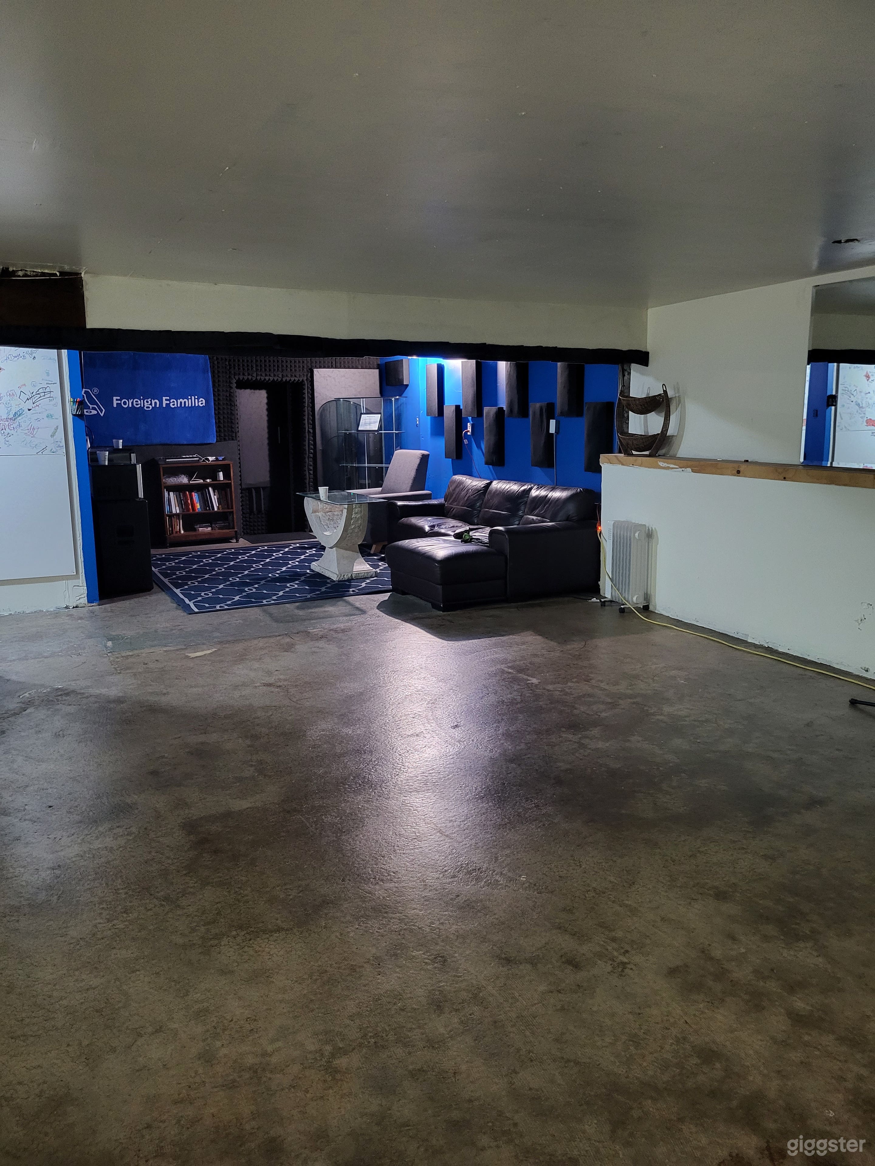 Large industrial production/event space east van Photo 4