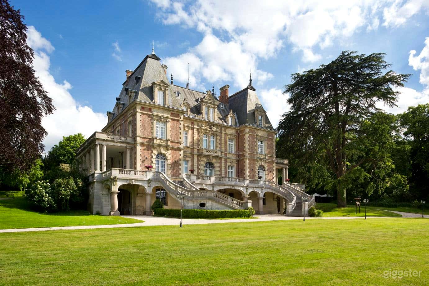 Photo de Château de luxe pour Mariages, Evénements et Tournages 1